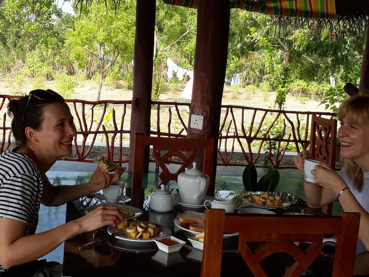 Pearl Cave Cabanas & Resturant Tangalle Exterior photo